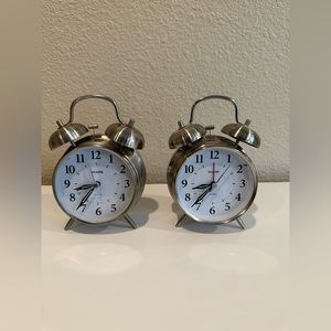 Two Sharp SPC800 Quartz Analog Twin Bell Alarm Clock (Silver)